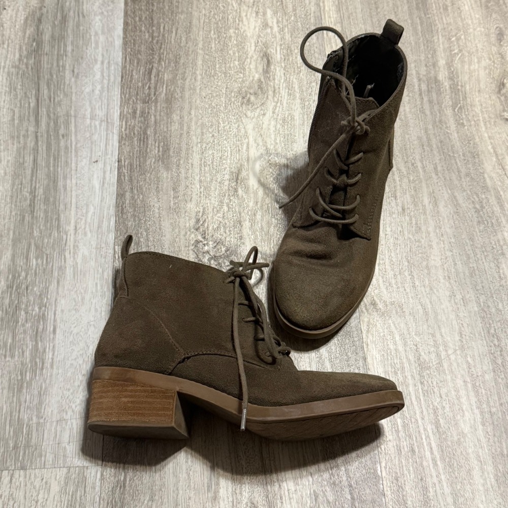 Carlos by Carlos Santana Macey Olive‎ Brown Lace Up Ankle Boots Womens 6.5M